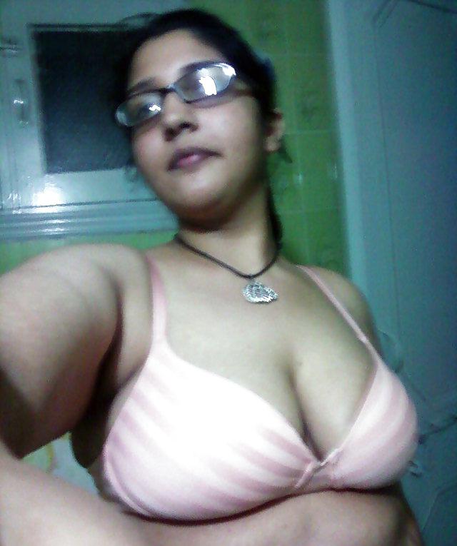 11P Indian hot