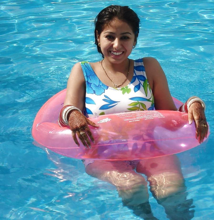 18P Hot indian girl 2