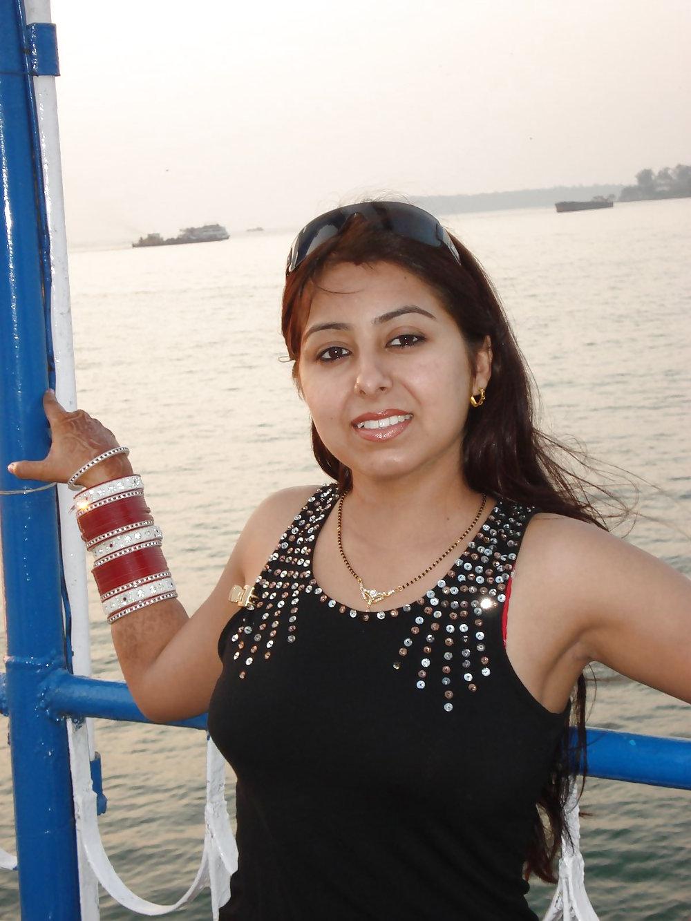 18P Hot indian girl 2