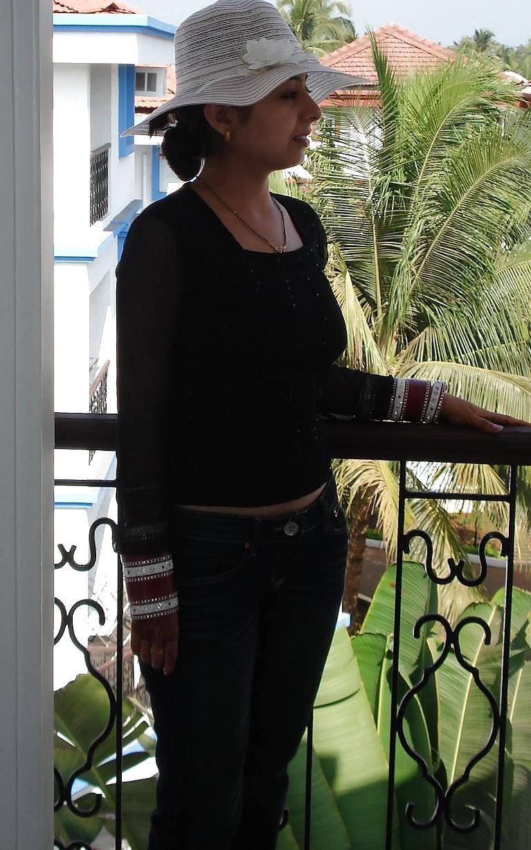 18P Hot indian girl 2