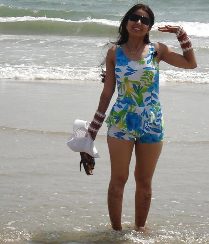 18P Hot indian girl 2