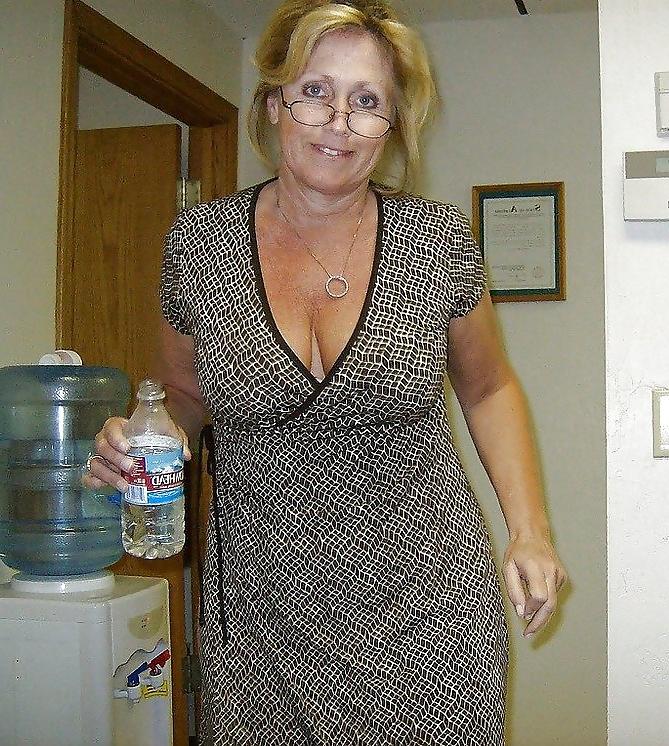 21P Mature Women aka Milfs bka Soccer Moms