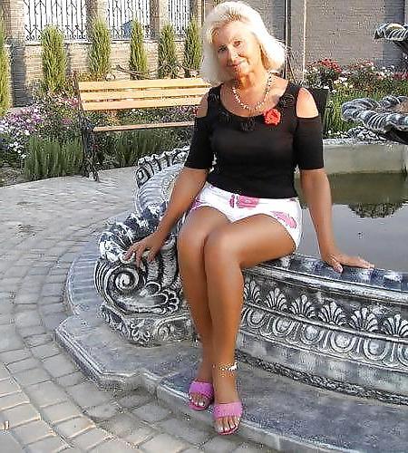 21P Mature Women aka Milfs bka Soccer Moms
