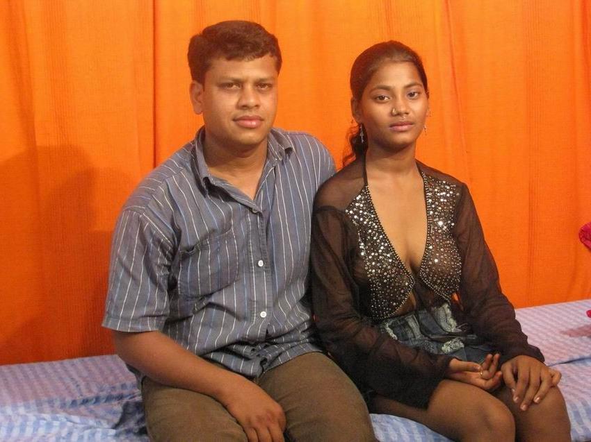 18P Busty Indian Teamed Up Her Ass
