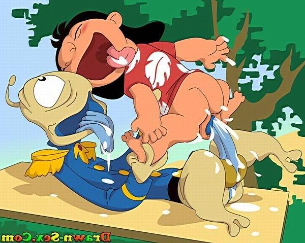 12P Die schwanzhungrige Lilo knallt zu und wird mit Sperma beladen