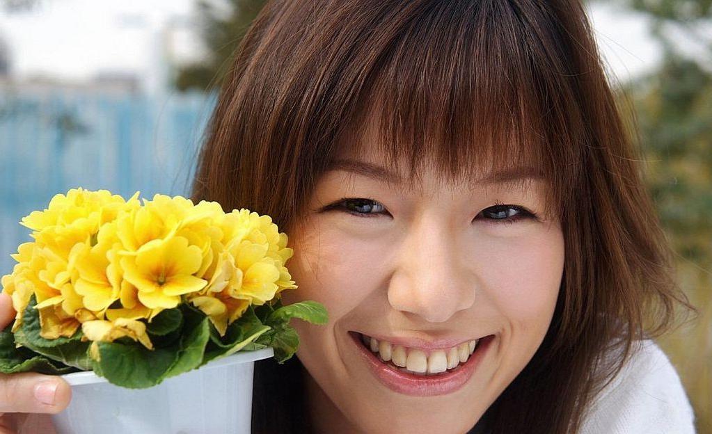 15P Sweet japanese schoolgirl Towa Aino shows her tits