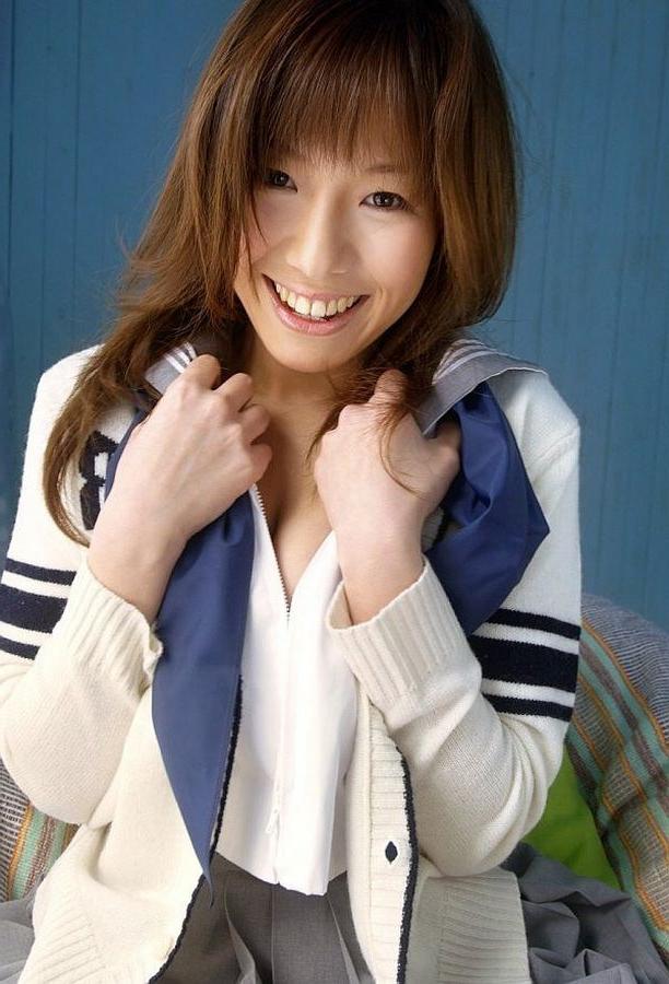 15P Sweet japanese schoolgirl Towa Aino shows her tits