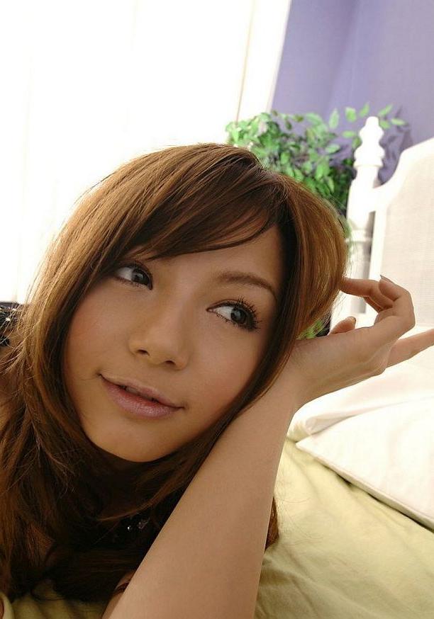 16P Naughty asian idol Tina Yuzuki strips showing body