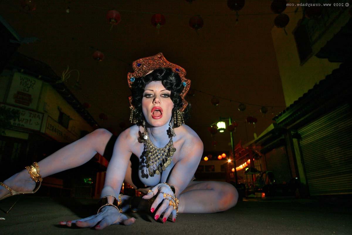 15P Brittany Hare Krishna Andrews public strips