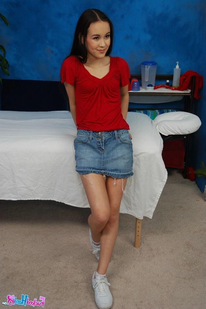 16P Amai Liu came in for a massage but got fucked hard