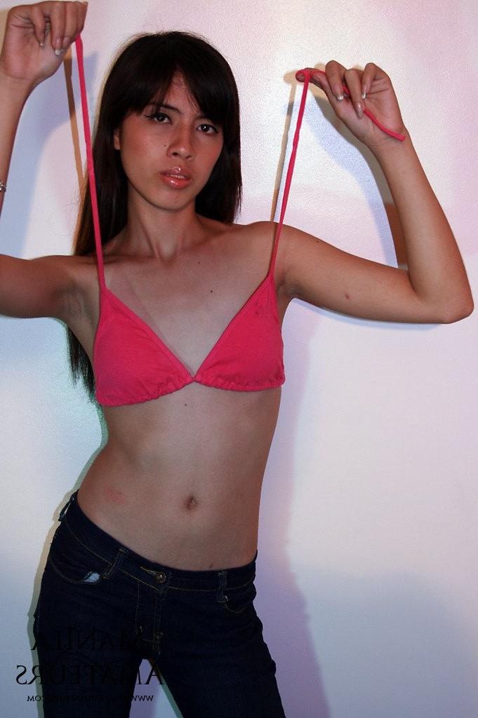 15P petite filipina exposes hairy wet pinay pussy