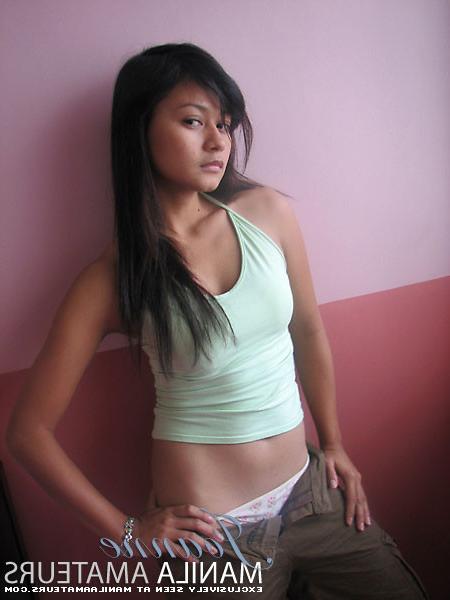 15P naughty filipina honey exposes her perky tits