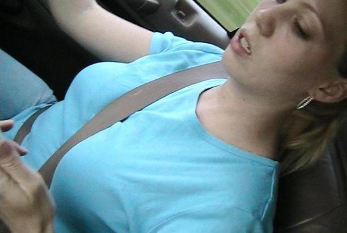 25P Seatbelt Boobs