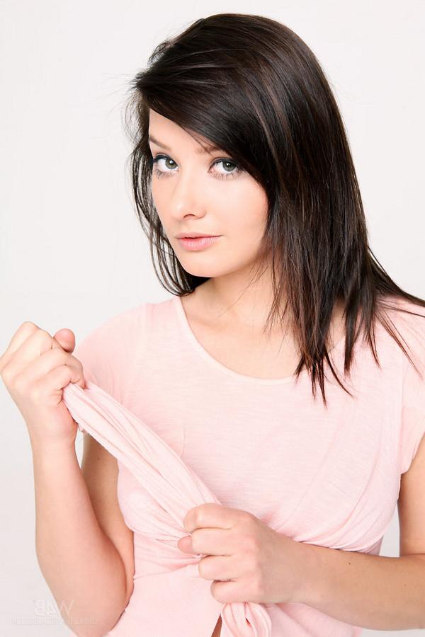 9P CASTING Anna-Anna