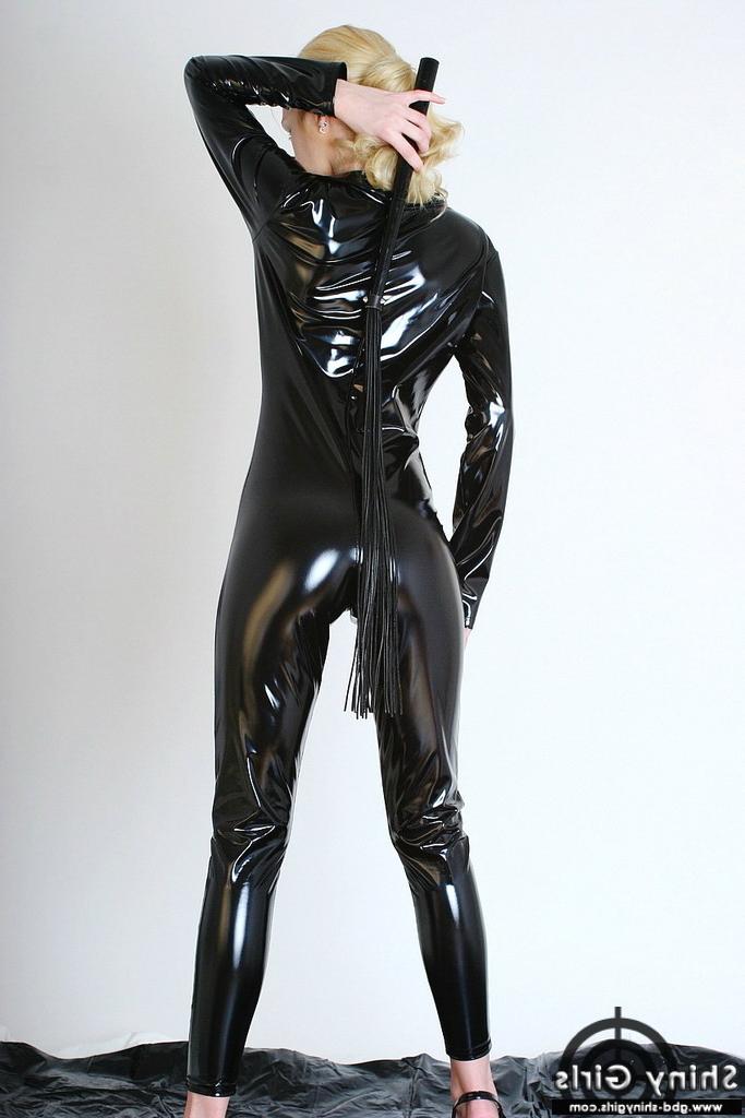 16P Shinygirls Kathy in fullbody black shiny catsuit
