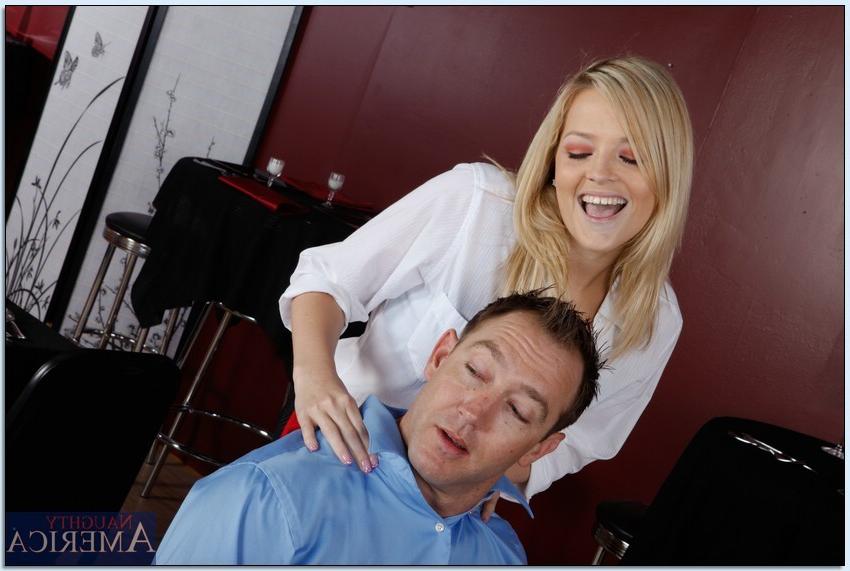 15P Alexis Texas doesn't waste any time seducing the married customer