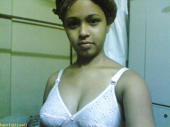 25P HOT INDIAN TEENS I