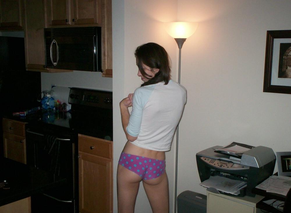 15P Housewife worships her mans cock