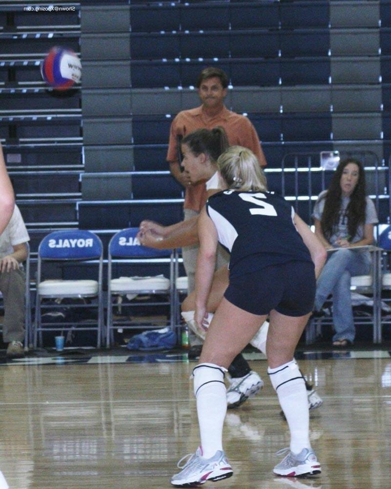 16P Amateur volleyball players