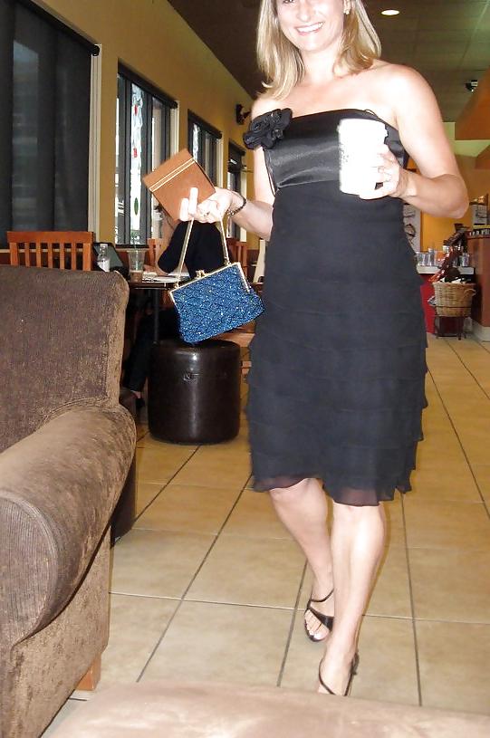 25P Blond MILF