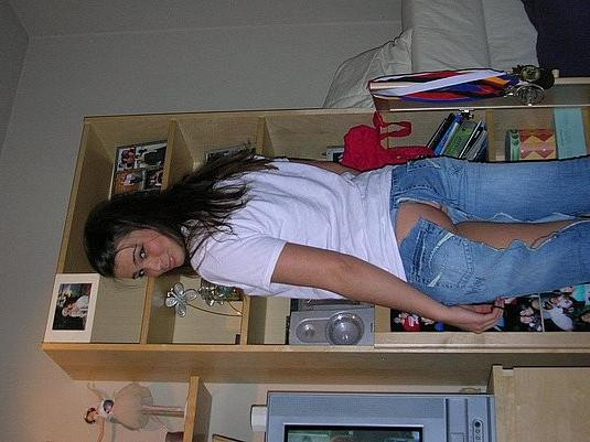 12P hot babes showing tits and pussy