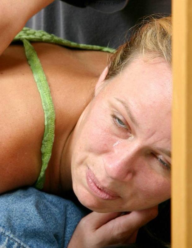 16P Sexy ass babe gets hard spanked for beeing naughty