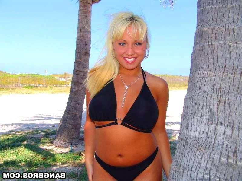 16P Smoking bubble butted latinas blowing and hammered hard