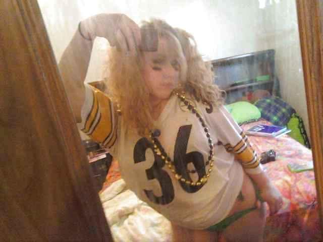 6P A married uk slut 2