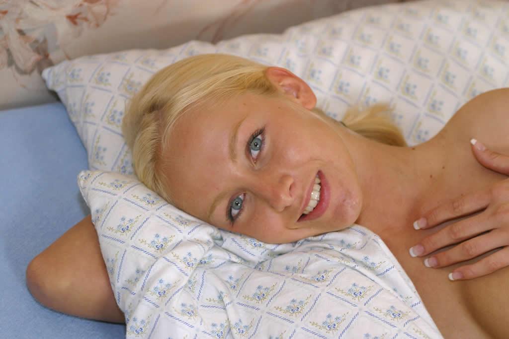 18P Perky blonde teen shows her hard nipples in bed