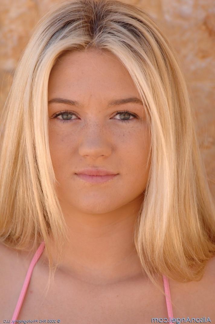 20P Beautiful blonde teen babes huge luscious hammers