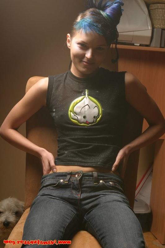 12P Freaky Teen Gets Naked Shows Off Her Tight Snatch