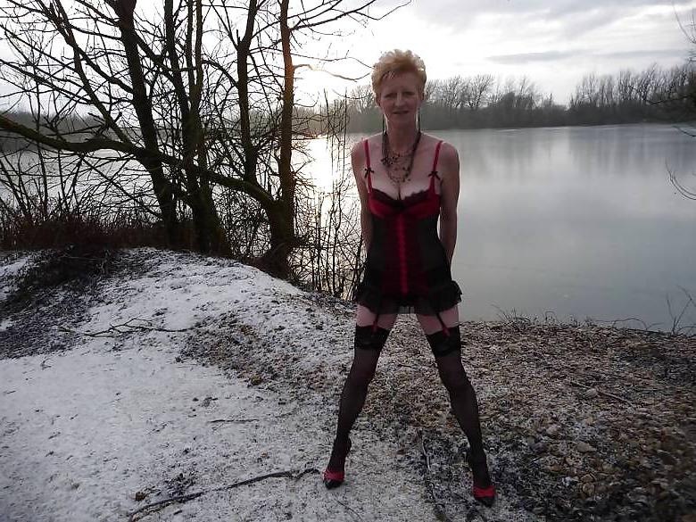 25P Mature milf 1