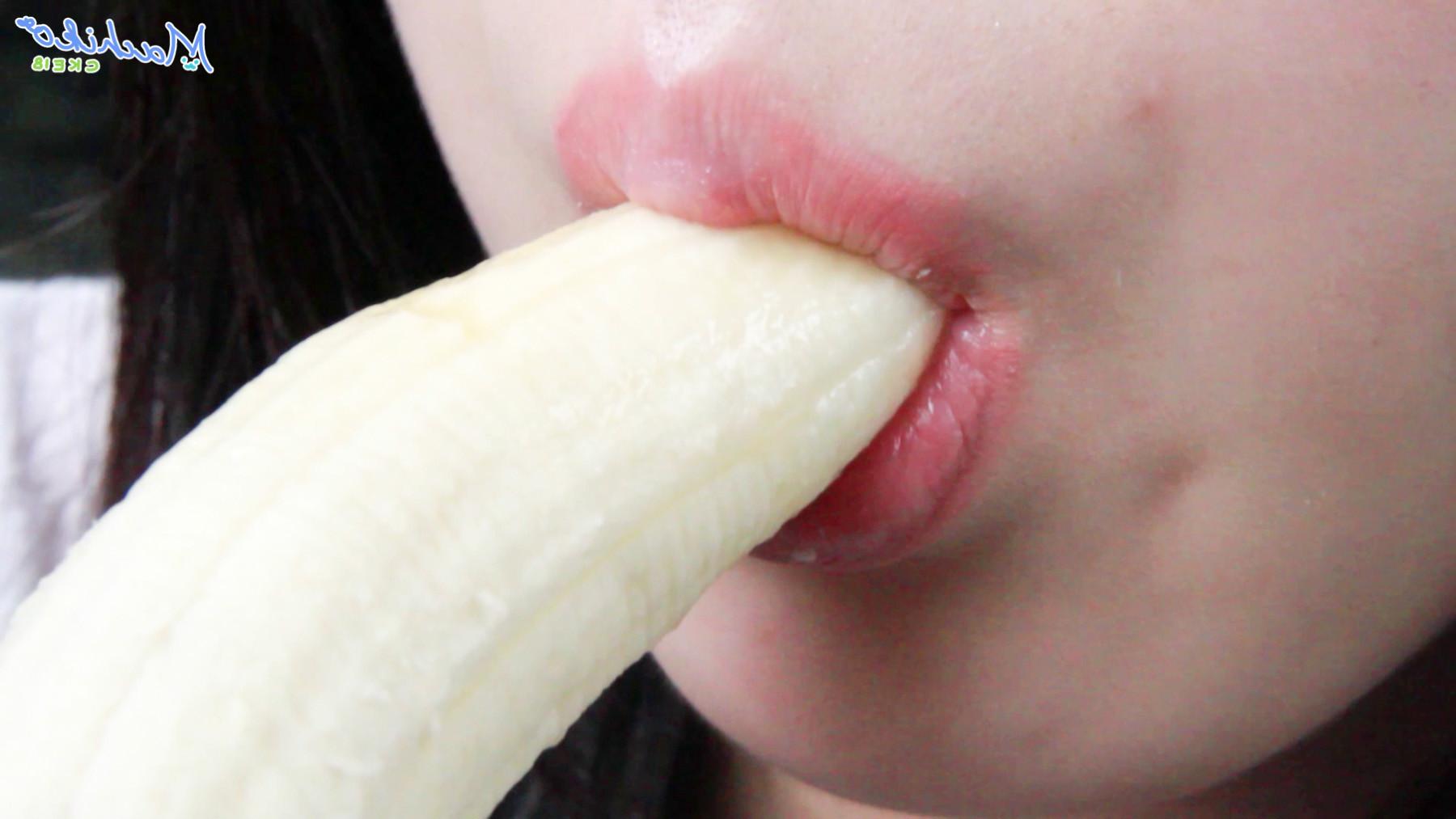 15P Japanese banana play