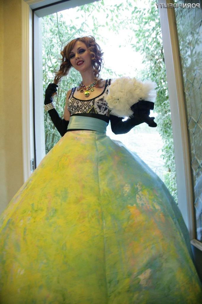 15P Marie McCray dressing up for a fuck