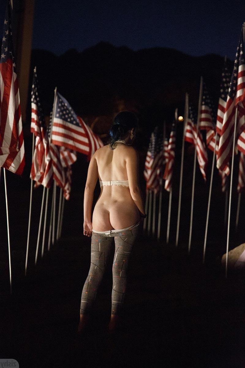 12P Curvy bikini babe with a round ass