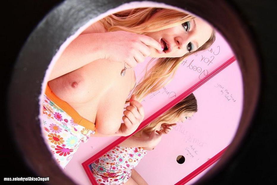 16P Pretty Aurora Snow sucking a big cock at gloryhole