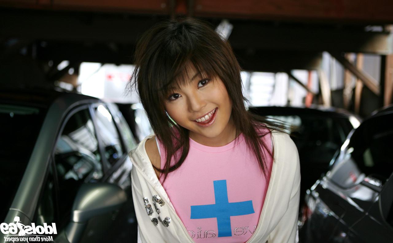 22P Beautiful Babe From Japan