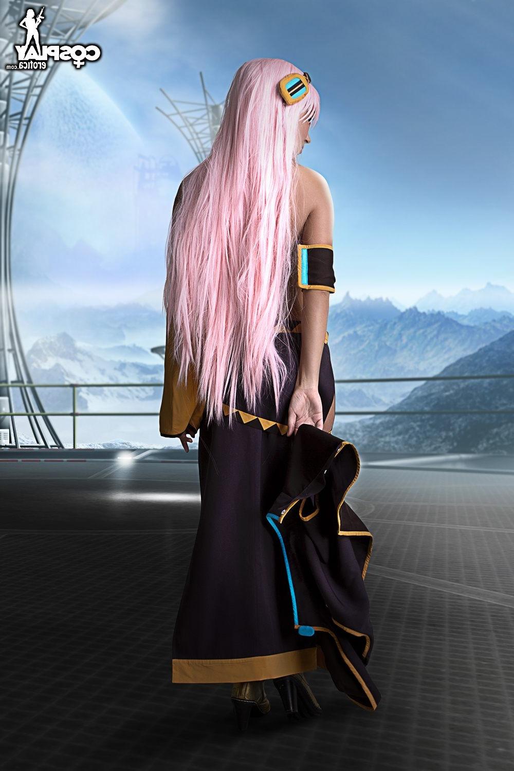 12P Cute teen cosplay