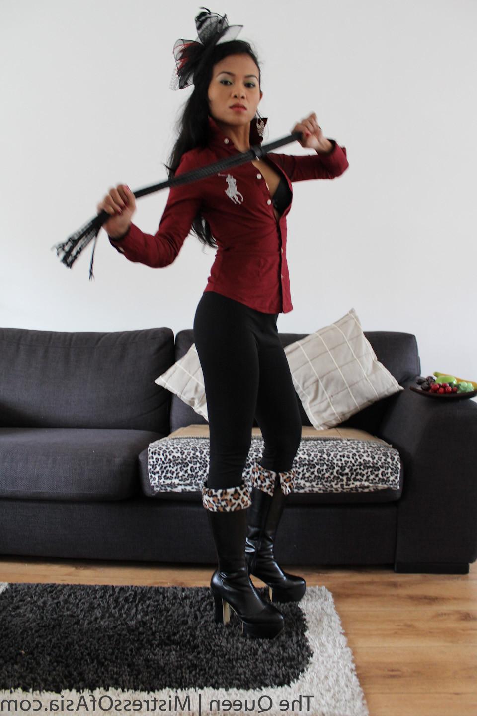 12P Thai mistress ready to beat you
