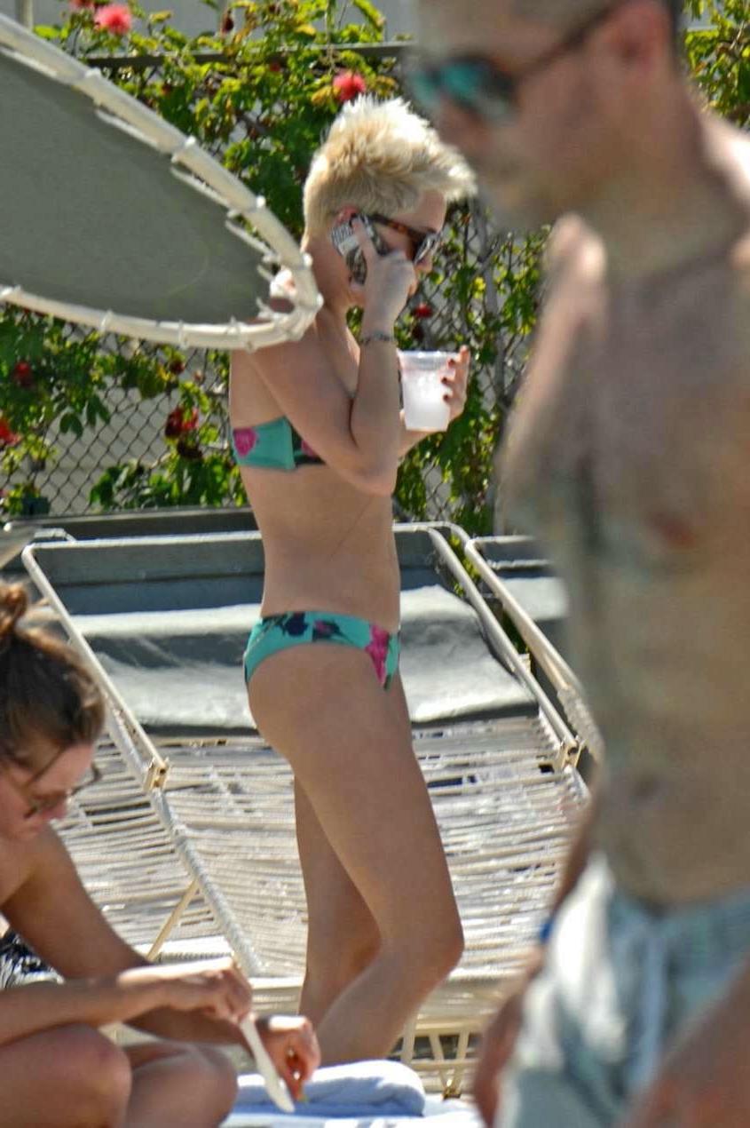 16P Miley Cyrus exposes her nude topless breasts for mag 