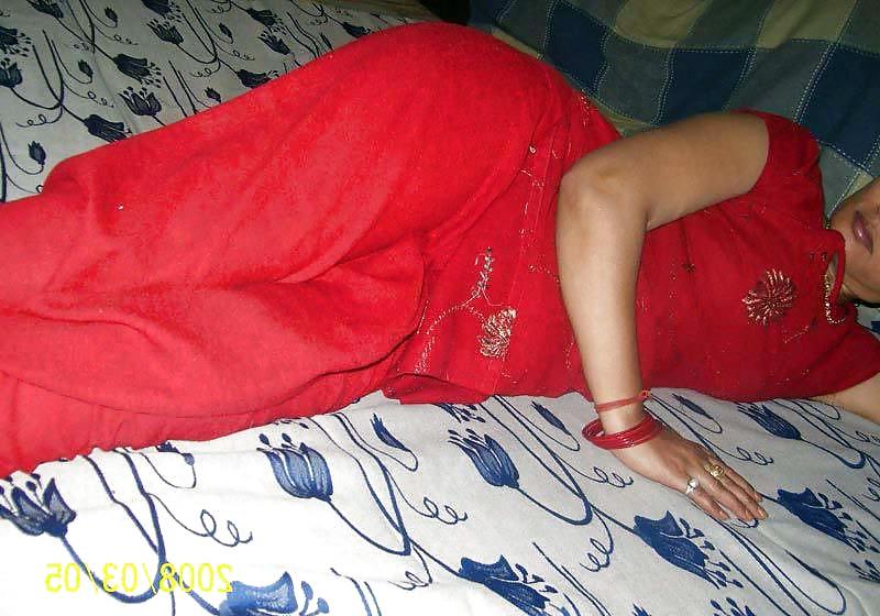 25P Sexy indian mature