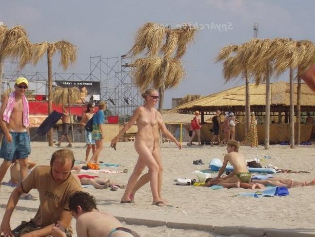 13P Hot babes tan topless and nude on the beach