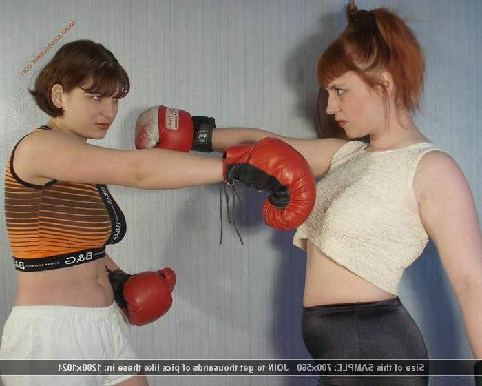 8P Amateur boxer smashed by more experienced opponent