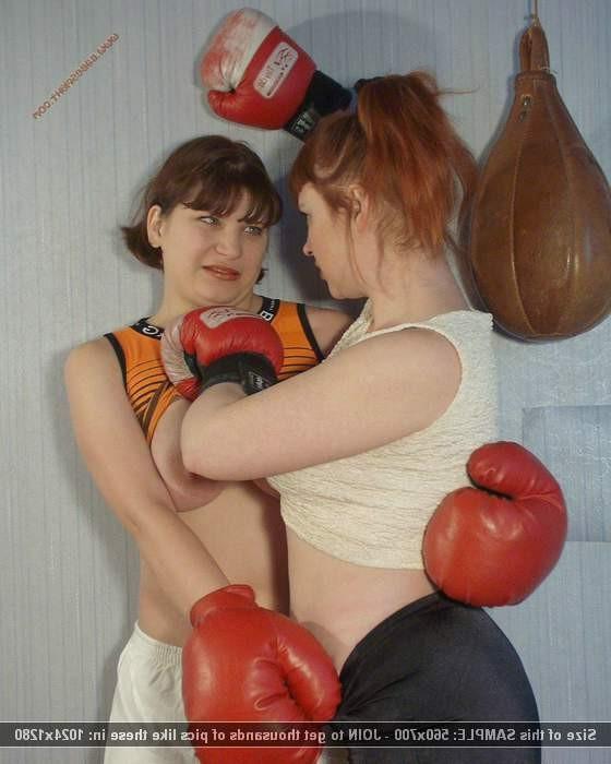 8P Amateur boxer smashed by more experienced opponent