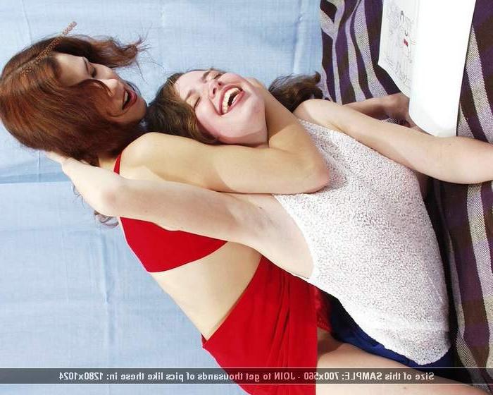 10P Agressive lesbian teaches lover to be submissive