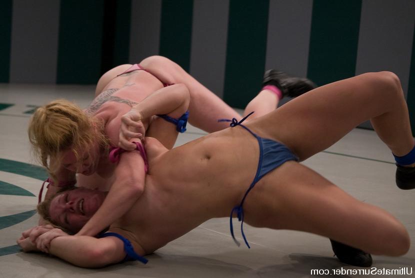 15P Blonds catfight in real unscritped action where loser fucked