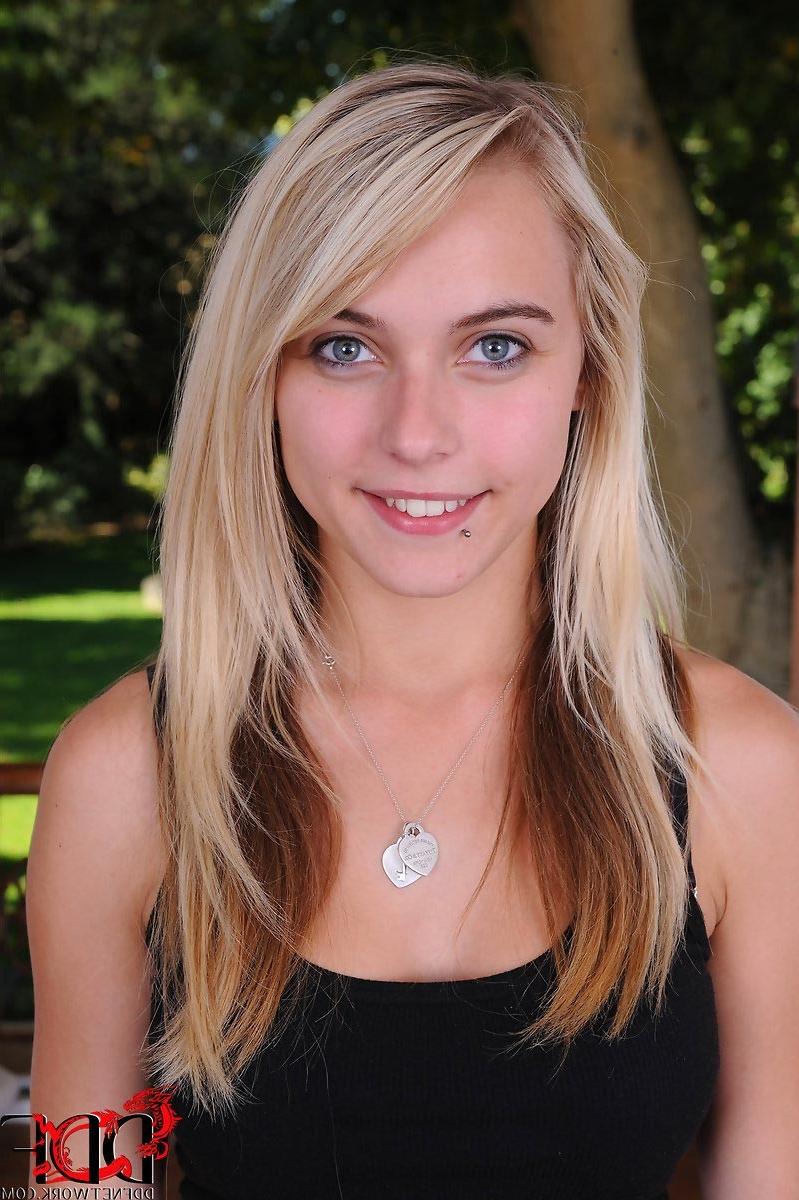 15P Hot petite teen cutie strips