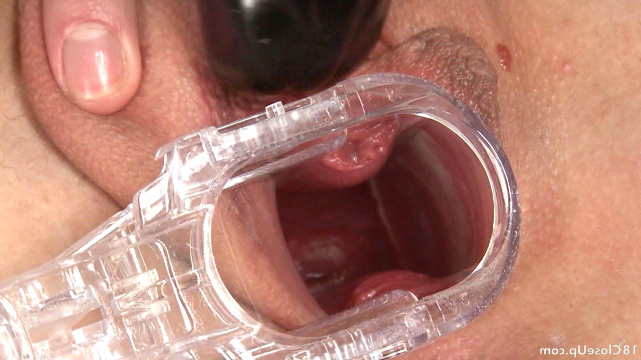 12P Ava Masturbates With a Speculum