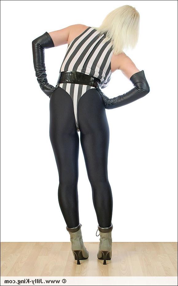 15P Spandex and leather milf jilly king fetish workout