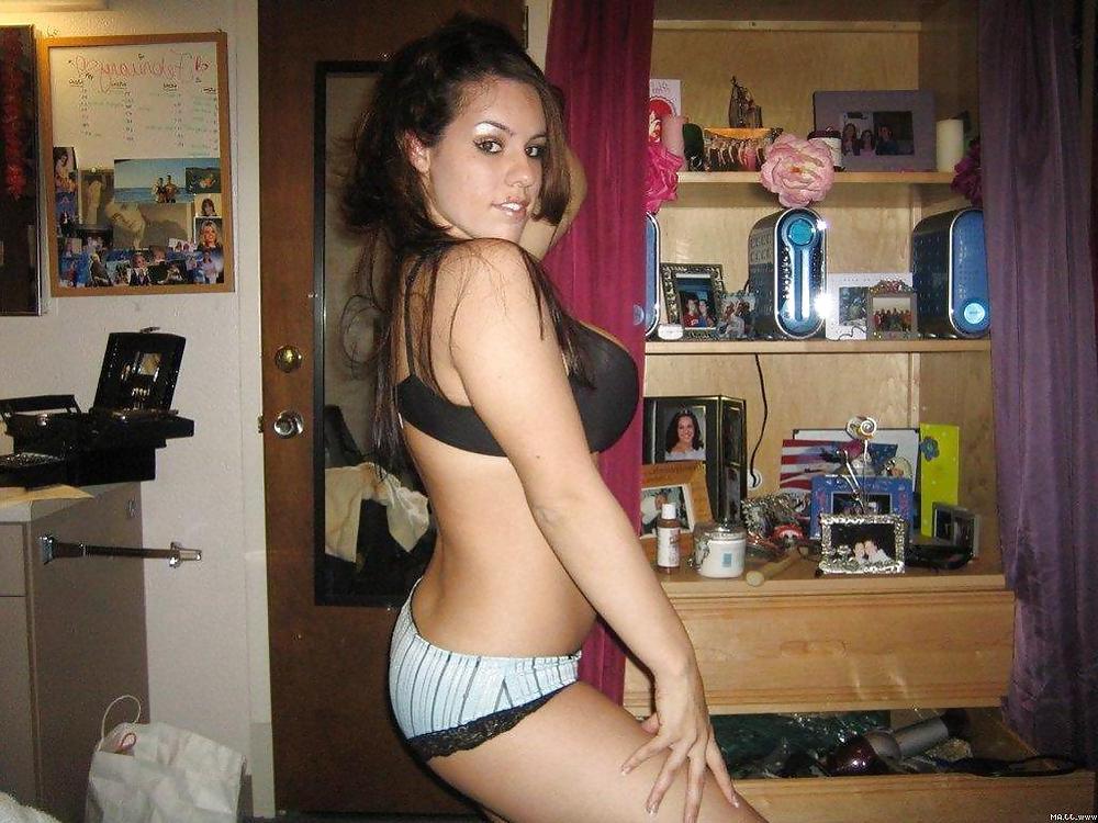 11P BIG BUSTY LATINA V
